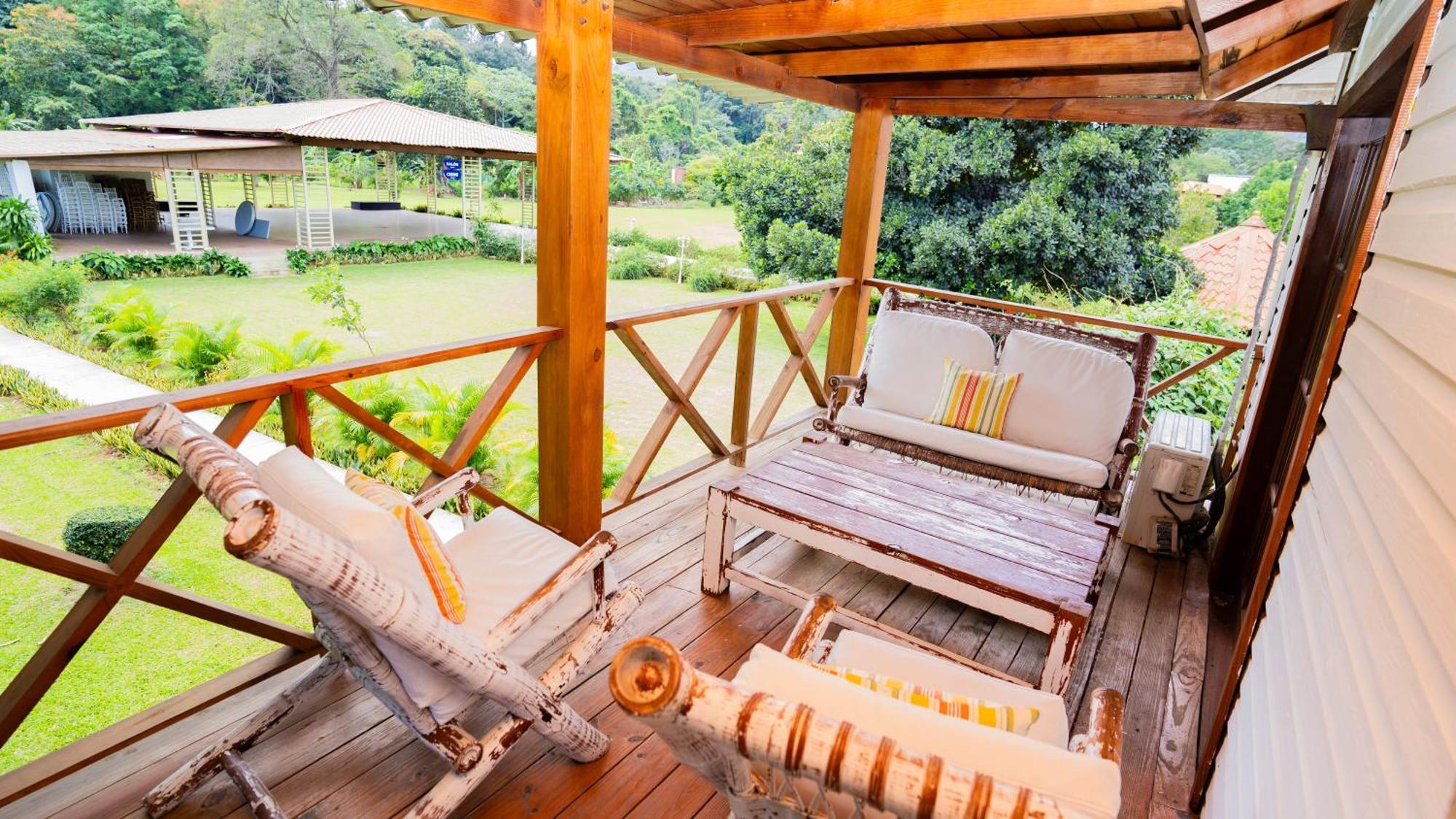 Guacamayos Hotel Bonao エクステリア 写真