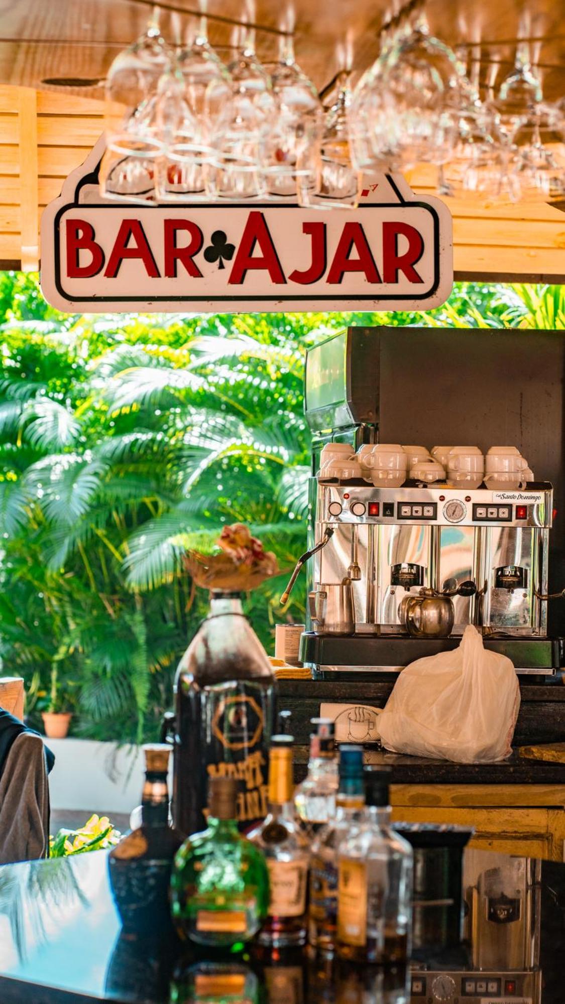 Guacamayos Hotel Bonao エクステリア 写真